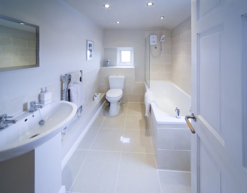 Modern Tub and Fixtures